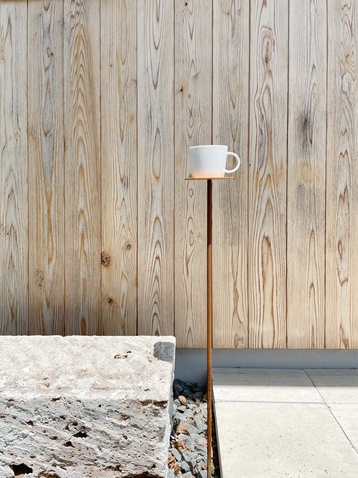 smalltable001.jpg